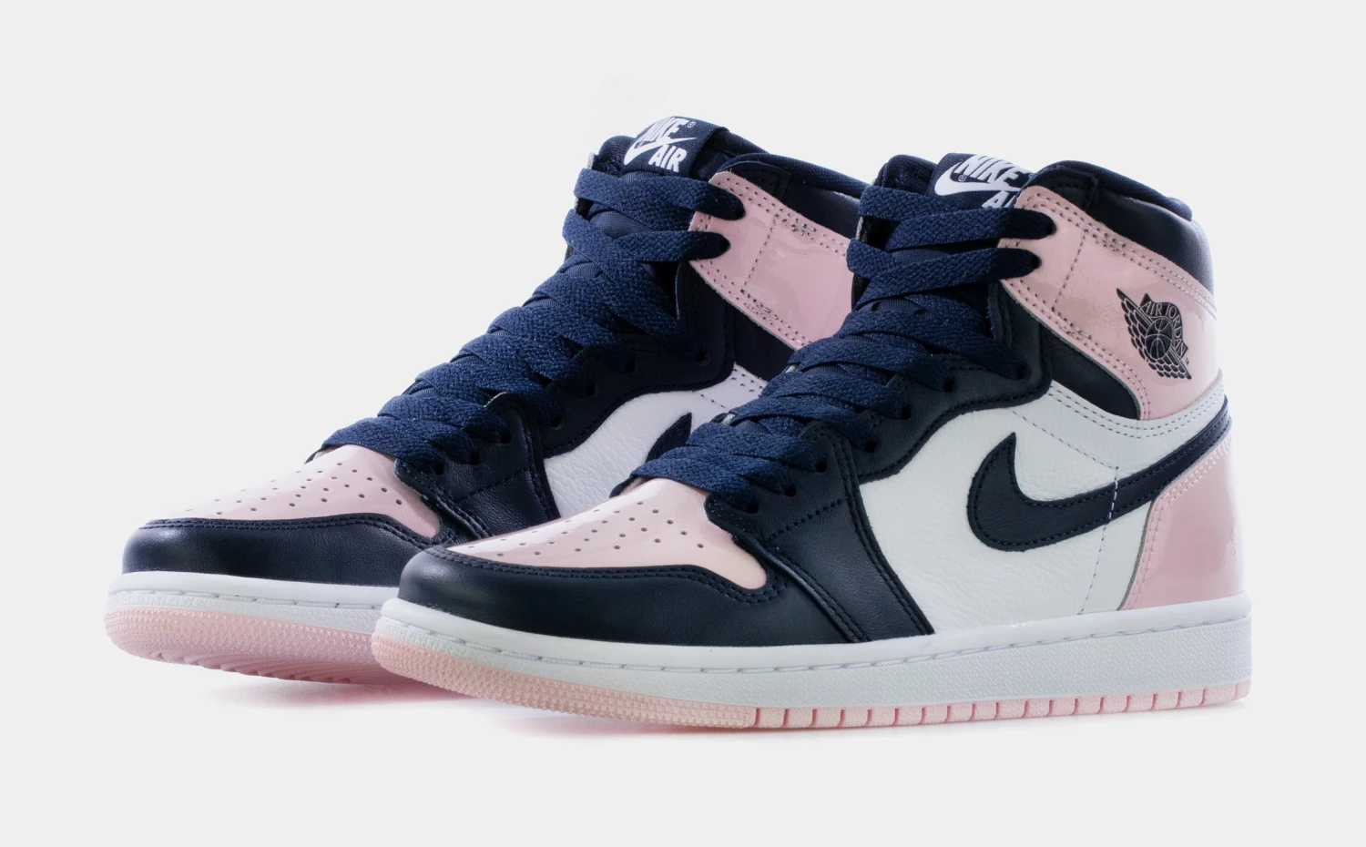 Air Jordan 1 High OG Atmosphere Womens Lifestyle Shoes (Atmosphere/White/Laser Pink/Obsidian) Limit One Per Customer 4 Air Jordan 1 High OG Atmosphere Womens Lifestyle Shoes (Atmosphere/White/Laser Pink/Obsidian) Limit One Per Customer - Image 4