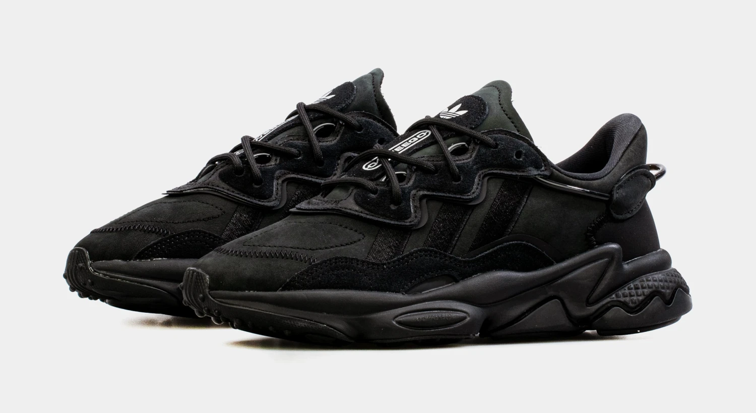 ADIDAS Ozweego Womens Lifestyle Shoes (Black) 4 ADIDAS Ozweego Womens Lifestyle Shoes (Black) - Image 4